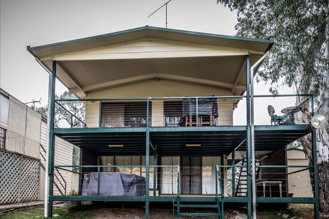 Page Drive Blanchetown  -River Shack Rentals - Tourism Noosa 0