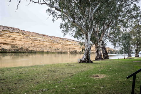 Page Drive Blanchetown  -River Shack Rentals - Tourism Noosa 1