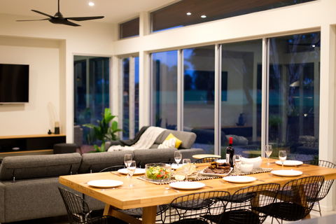 The Villas - Tourism Noosa 1