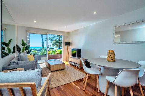 Bujerum Apartments On Burleigh - Tourism Noosa 2