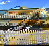 Clemandtines Vintage Beach Estate - Tourism Noosa