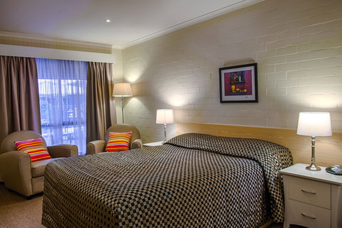 Country Roads Motor Inn - Tourism Noosa 2