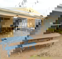 Dot n Pats - Tourism Noosa