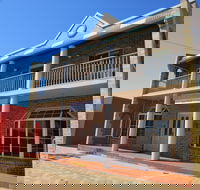 Downtown Apartment on Chandos - Tourism Noosa