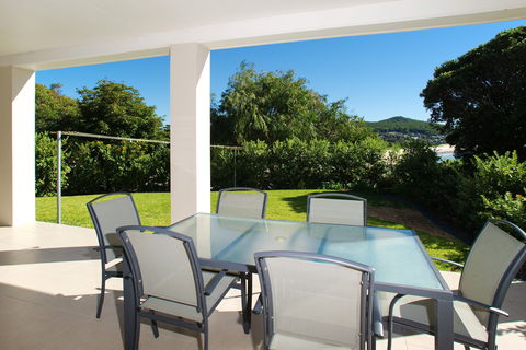 Fingal Bay Beach House - Tourism Noosa 0