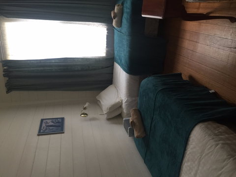 Lake Leake Inn - Tourism Noosa 2