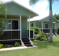 Queens Beach Tourist Village - Tourism Noosa