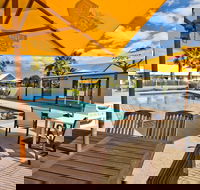 Torquay Tropicana Motel - Tourism Noosa