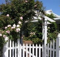 Durack House Bed  Breakfast - Tourism Noosa