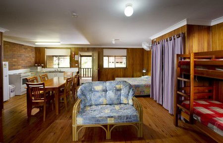 Hungry Head Cabins - Tourism Noosa 2