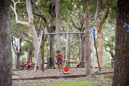 Hungry Head Cabins - Tourism Noosa 4