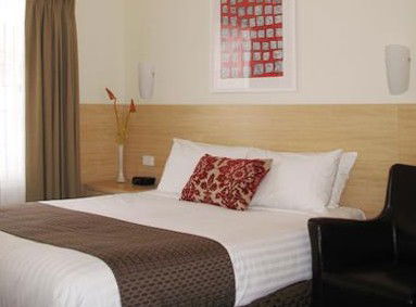 Club Motel - Tourism Noosa 2