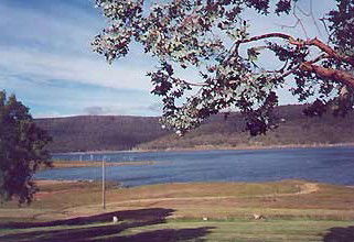 Anglers Reach Lakeside Village - Tourism Noosa 3