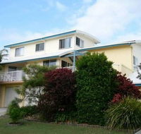 Angourie Waves - Tourism Noosa