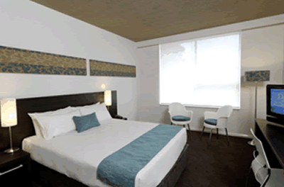 Royal Pacific Hotel - Tourism Noosa 2