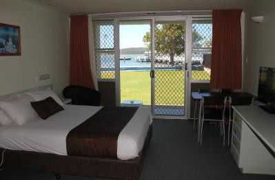 Zorba Motel - Tourism Noosa 0