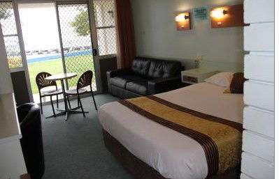 Zorba Motel - Tourism Noosa 3