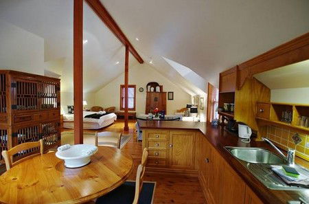 The Mews Studio Apartments - Tourism Noosa 1