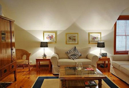 The Mews Studio Apartments - Tourism Noosa 3