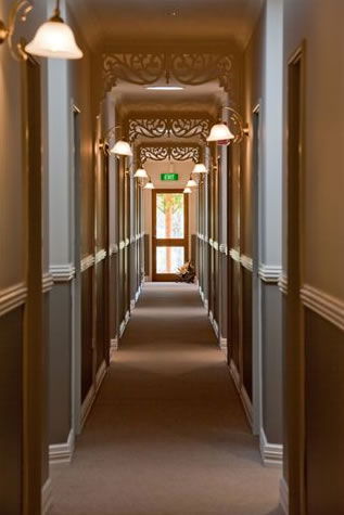 Avalon Homestead - Tourism Noosa 3