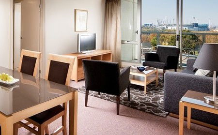 Quay West Suites Melbourne - Tourism Noosa 4