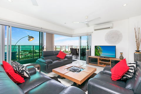 Beachlife Sands 3 Bedroom Harbour View Apartment - Tourism Noosa 1