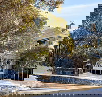 Breathtaker Hotel  Spa - Tourism Noosa