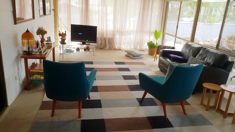 HARDWICKE BAY PARADISE - Tourism Noosa 0