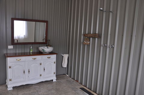 Nature's Echo Farm Stay - Tourism Noosa 1