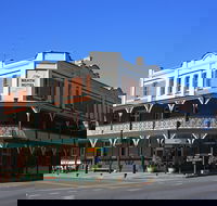 Neath Hotel - Tourism Noosa