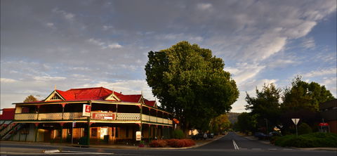 Royal Hotel Cooma - Tourism Noosa 2