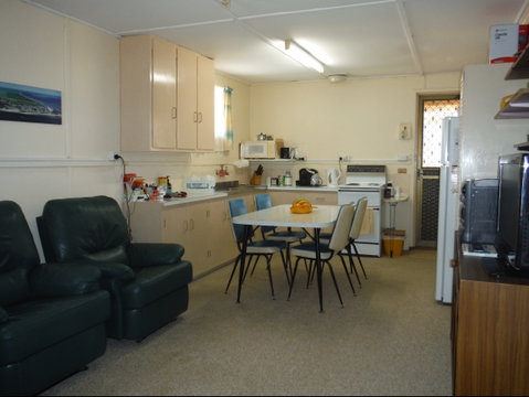 SonRays Shack - Tourism Noosa 2