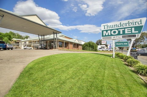 Thunderbird Motel - Tourism Noosa 0