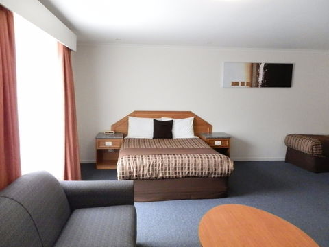 Thunderbird Motel - Tourism Noosa 2