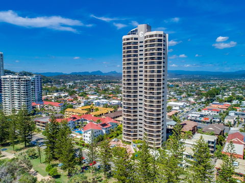 Burleigh Esplanade Apartments - Tourism Noosa 0