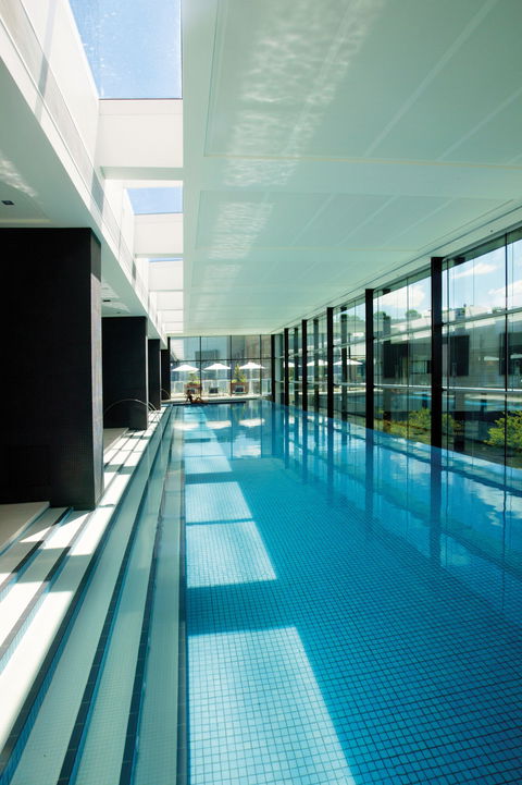 Crown Promenade Melbourne - Tourism Noosa 2