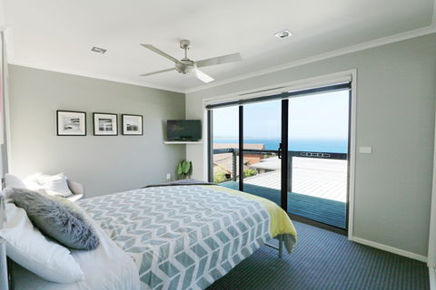 Eagle Heights Holiday Units - Panorama Units - Tourism Noosa 2
