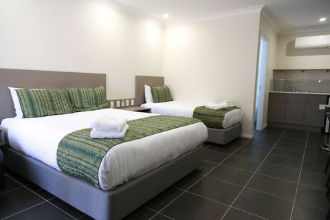 Exies Bagtown Motel - Tourism Noosa 1