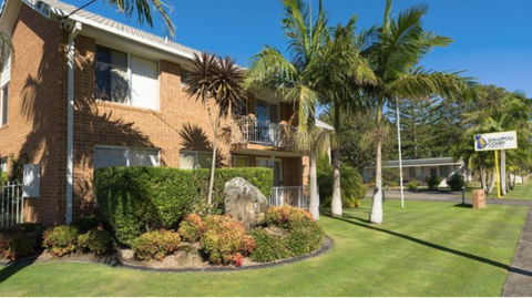 Gallipoli Court - Tourism Noosa 0