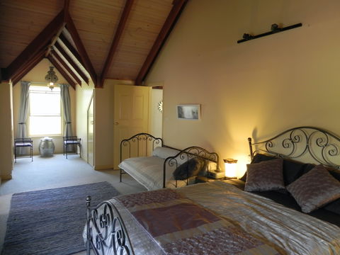 Longbeach Clifftop Retreat - Tourism Noosa 1