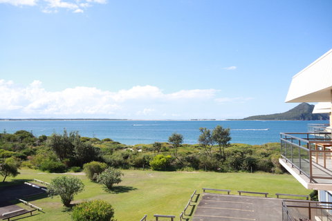 Promenade 12 - Tourism Noosa 0