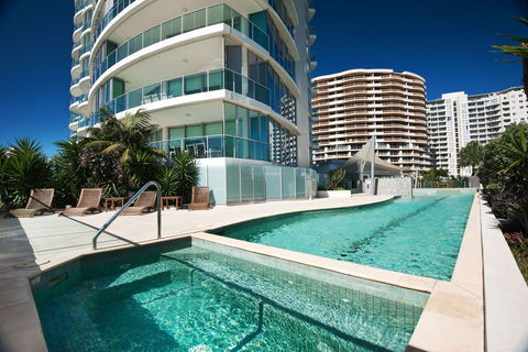 Reflections Coolangatta Beach - Tourism Noosa 2