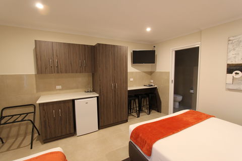 Ryley Motor Inn - Tourism Noosa 1