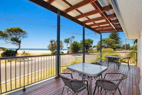 Seascape Holiday Apartments Lake Cathie - Tourism Noosa 0