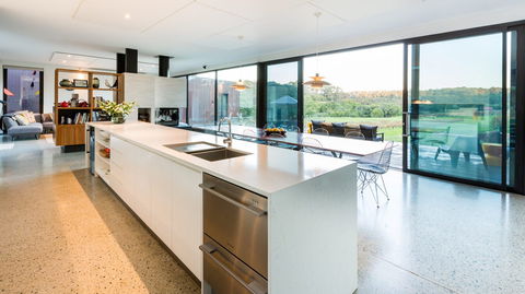 Sophies Vineyard - Tourism Noosa 2