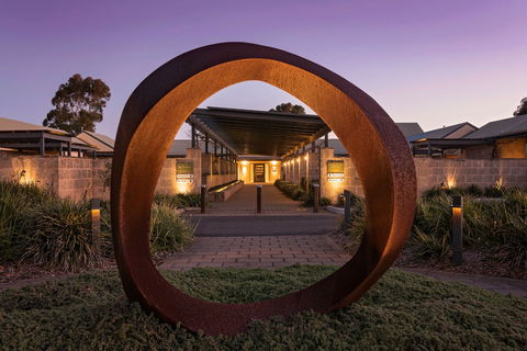 The Louise - Tourism Noosa 0