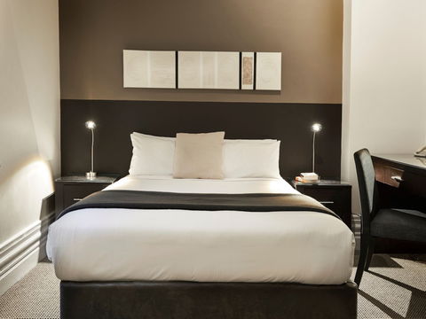 Vulcan Hotel Sydney - Tourism Noosa 2