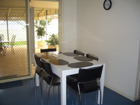 Yandra Beach House - Tourism Noosa 2