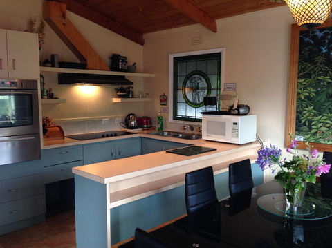 AAA Granary Accommodation - The Last Resort - Tourism Noosa 2