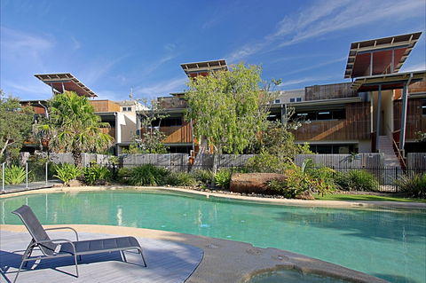 Beach Villa 17, East On Byron - Tourism Noosa 1